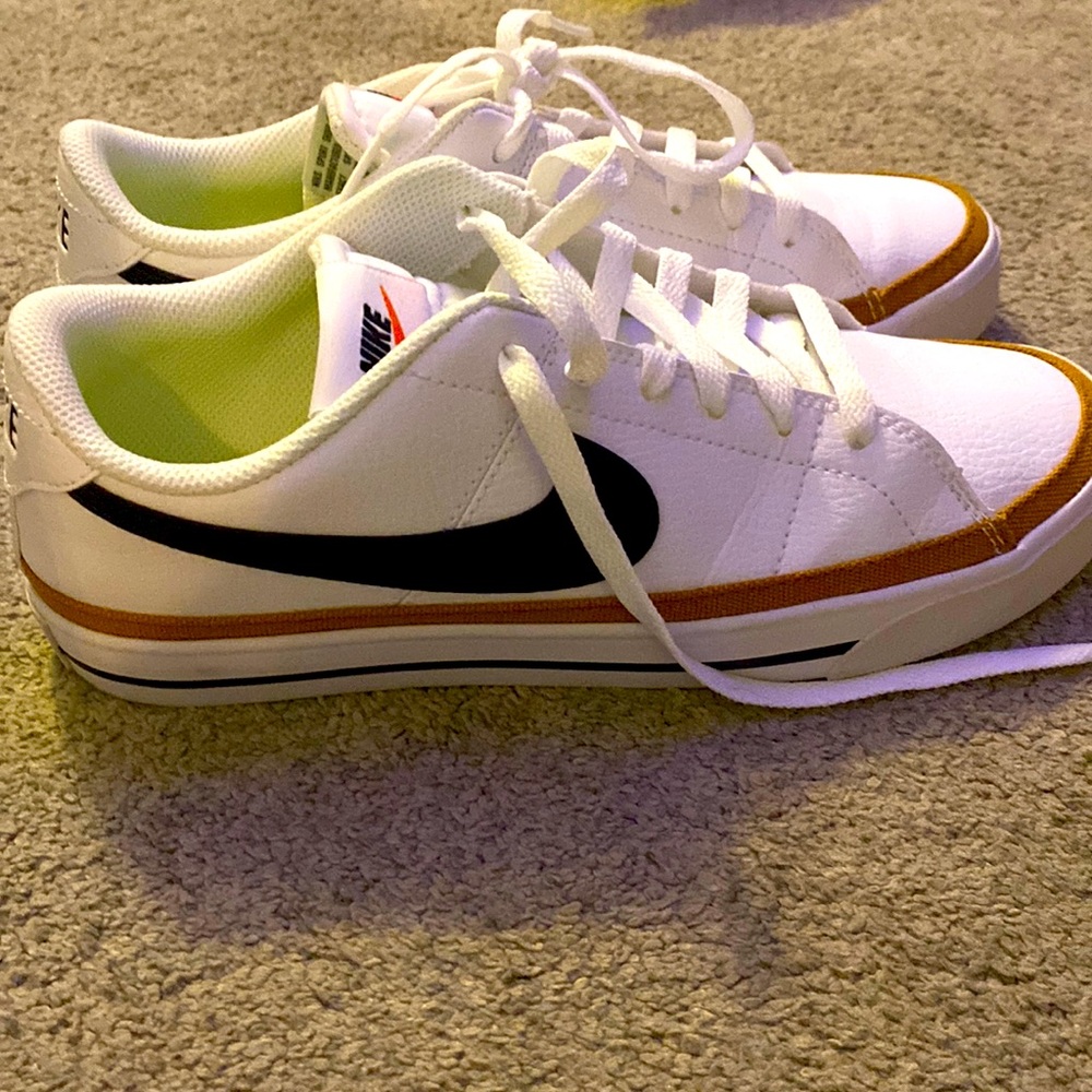 New with box Nike Court Legacy